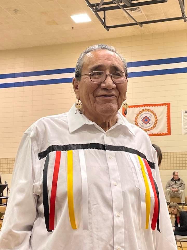 Robert Rattling Chase-Red Nest – KCSR / KBPY