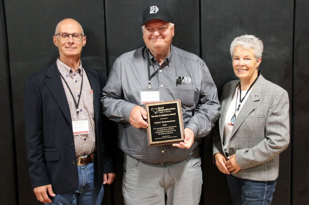 Stuart Rasmussen Honored with 2025 Beef Reproductive Task Force Service ...