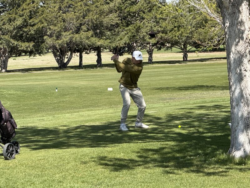 Chadron Boys Golf Team Gets 3rd in Home Invite