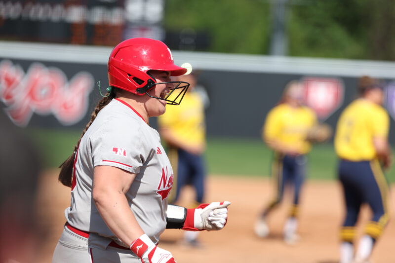 Huskers Hold Off Michigan to Advance to Semifinals